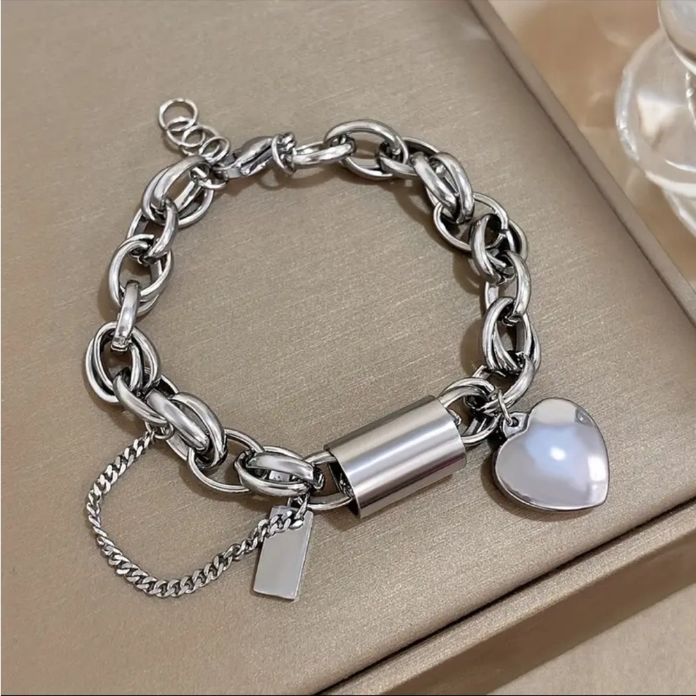 Chunky Heart Pendant Stainless Steel Bracelet New In Pkg.